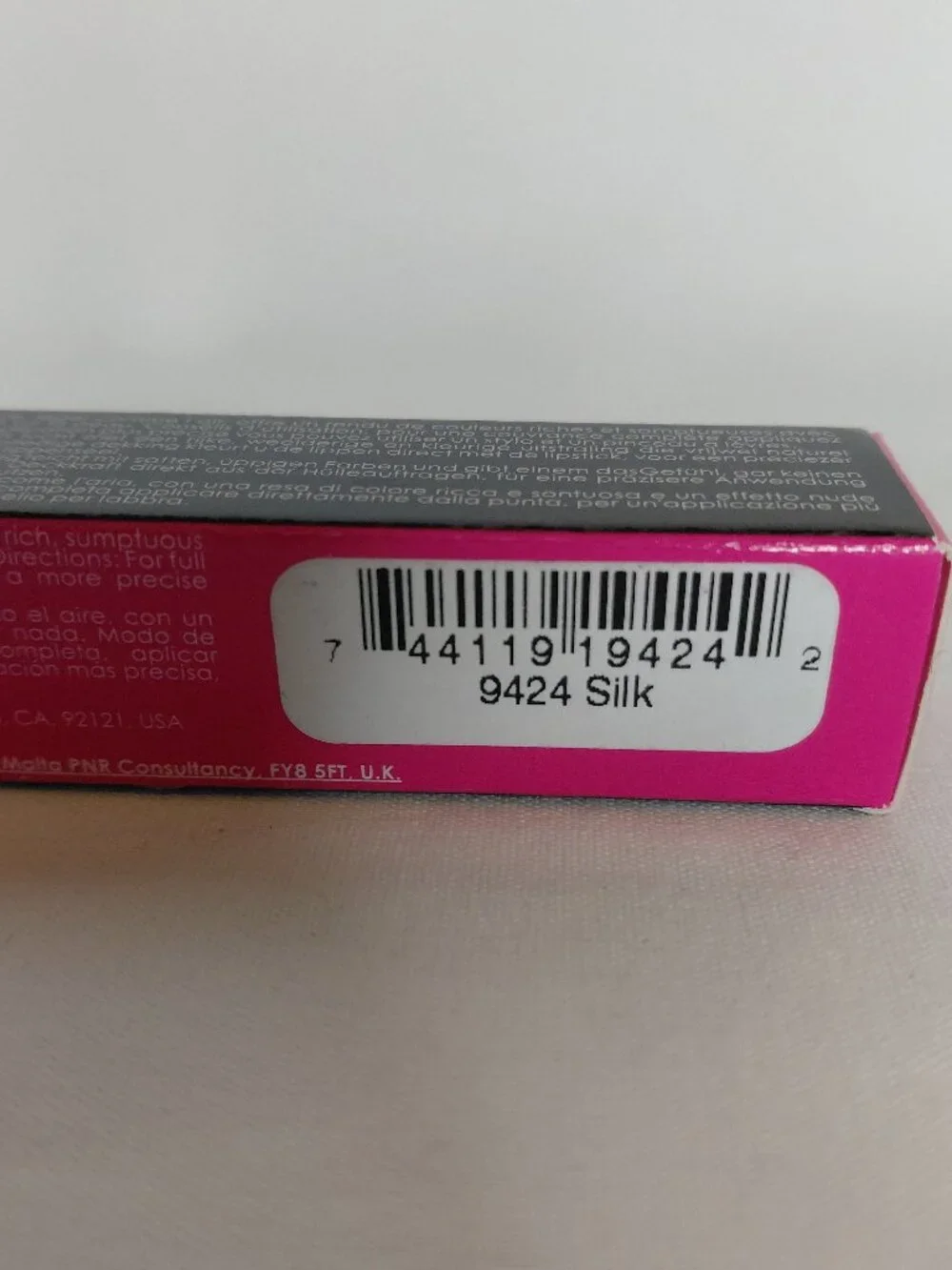 Bodyography - Fabric Texture Lipstick in Silk (Coral Peach)